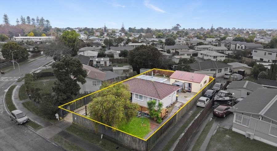  at 16 Heybridge Street, Manurewa, Manukau City, Auckland