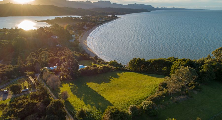  at 82 Lookout Road, Parapara, Collingwood