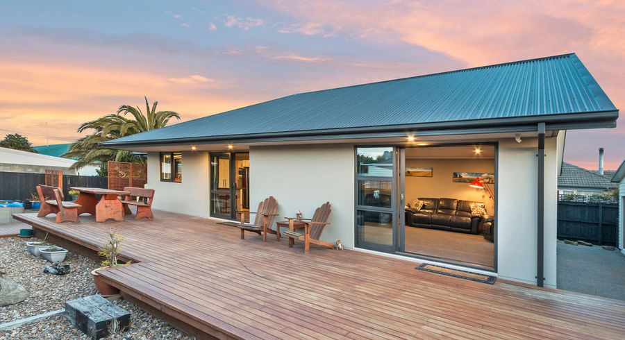  at 15 Malta Crescent, South New Brighton, Christchurch