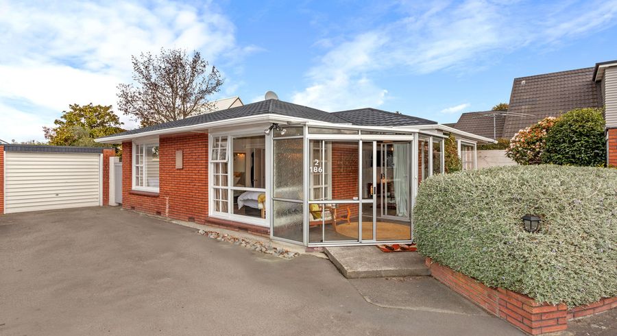  at 2/186 Blighs Road, Strowan, Christchurch