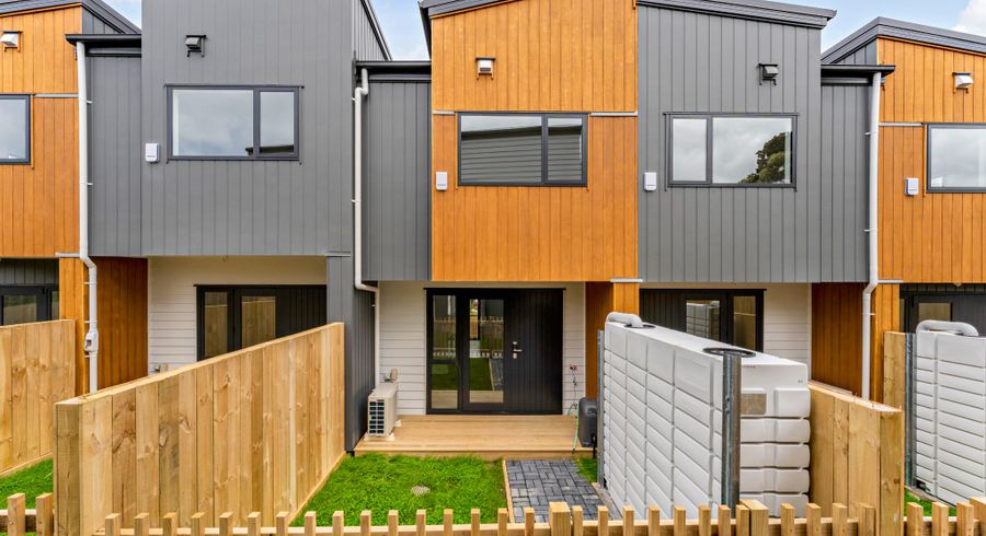  at Lot 7, 300 Great North Road, Henderson, Waitakere City, Auckland