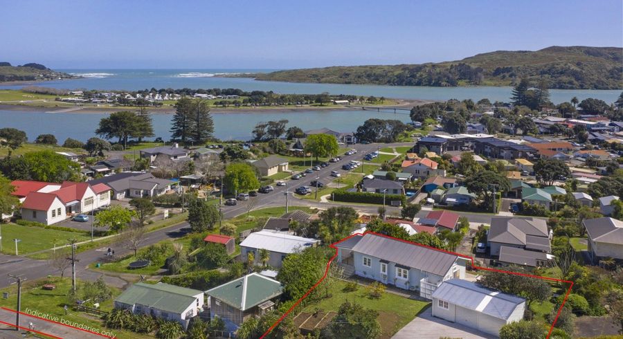  at 18 Stewart Street, Raglan