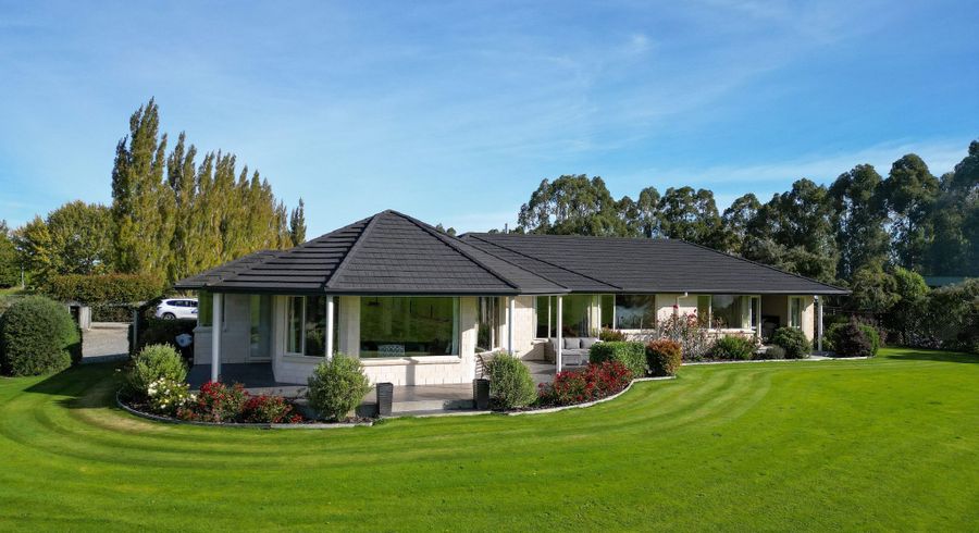  at 235A Waimumu Road, Waimumu