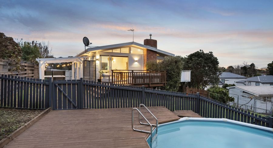  at 42 Kay Drive, Blockhouse Bay, Auckland City, Auckland
