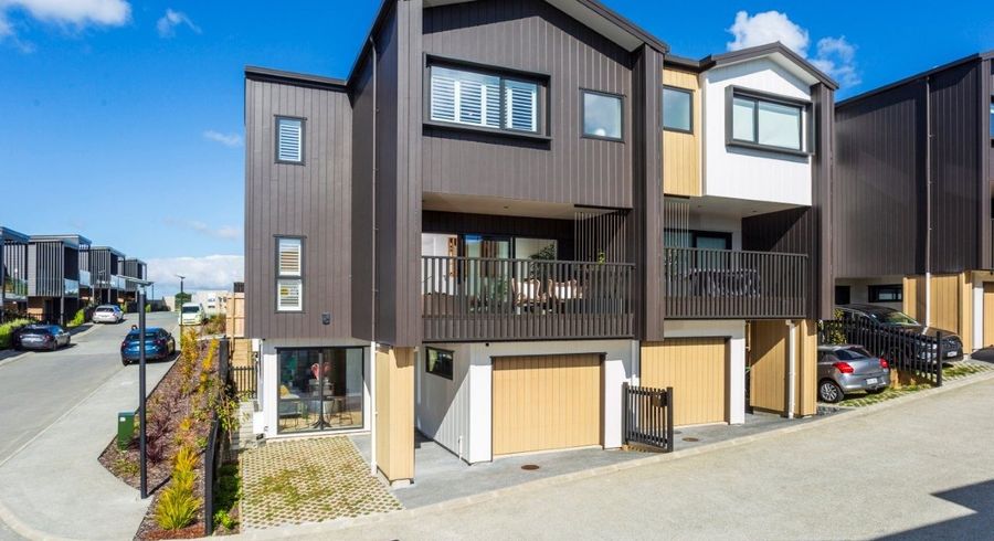  at 2 Irwin Lane, Mairangi Bay, North Shore City, Auckland