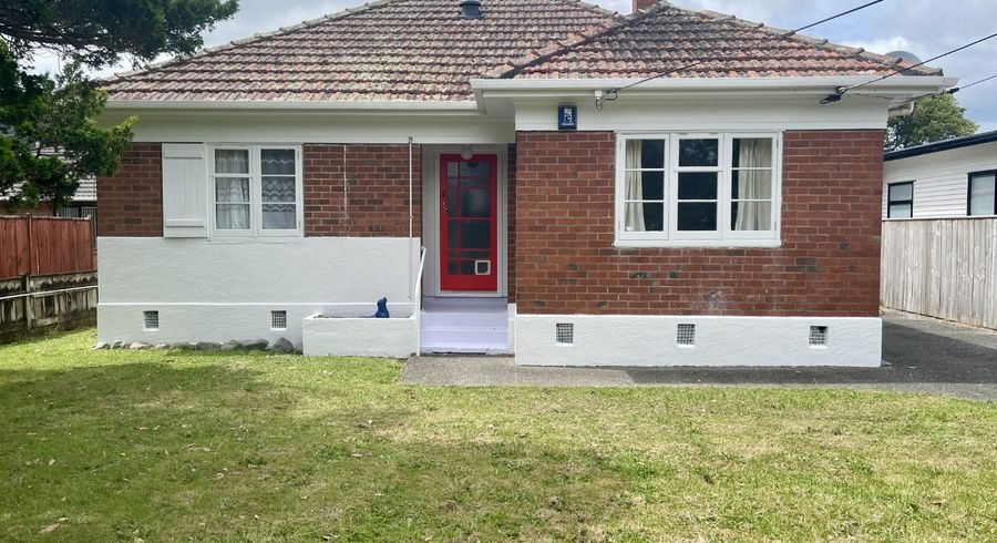  at 8 Brook Street, Waiwhetu, Lower Hutt, Wellington