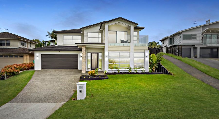  at 29 Karemoana Drive, Te Atatu Peninsula, Auckland