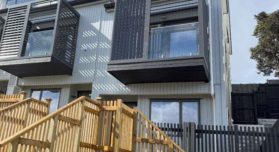  at 9/38 Fairlands Avenue, Waterview, Auckland City, Auckland