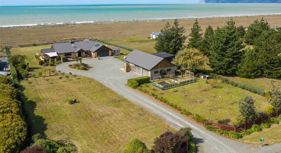  at 19 Ocean View Crescent, Rarangi