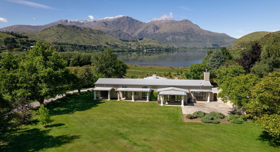  at 42 Central Park Avenue, Lake Hayes, Queenstown