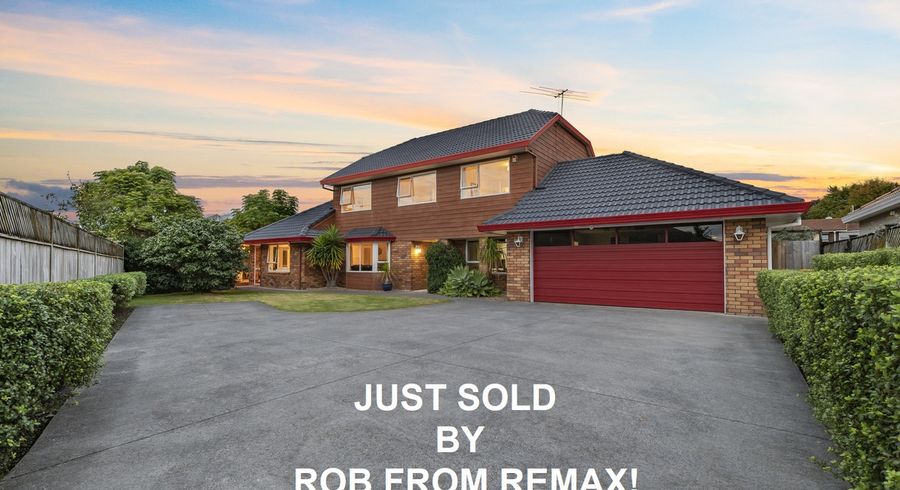  at 16 Driscoll Place, Farm Cove, Auckland
