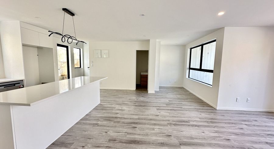  at 18a Waverley Avenue, Glenfield, North Shore City, Auckland
