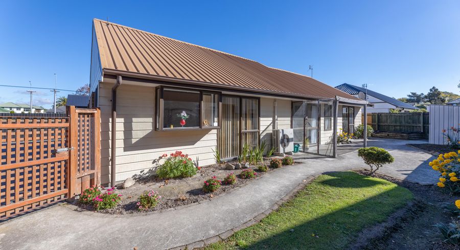  at 1/5 Crofton Road, Harewood, Christchurch