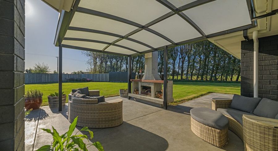  at 985 Parewanui Road, Bulls