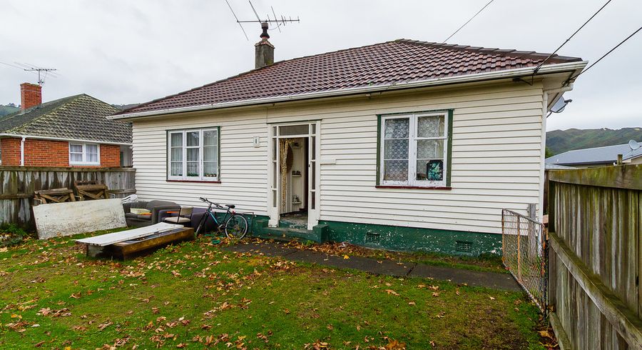  at 42 Bush Street, Naenae, Lower Hutt