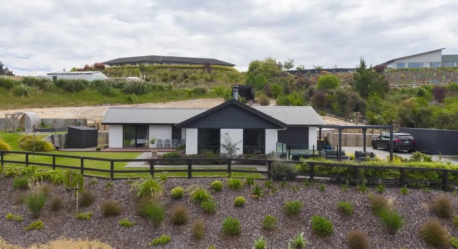  at 111 Redvale Road, Redwood Valley