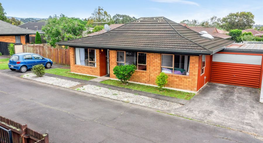  at 2/133 Parrs Cross Road, Glen Eden, Auckland
