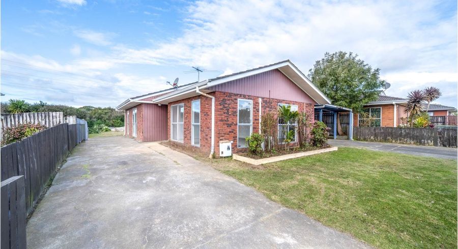  at 68 Chelburn Crescent, Mangere East, Manukau City, Auckland