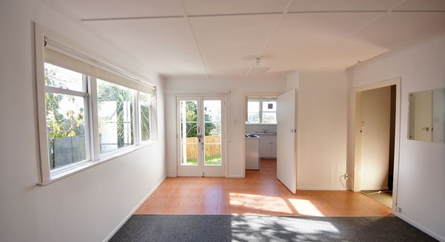  at 49B Garden Road, Northland, Wellington, Wellington