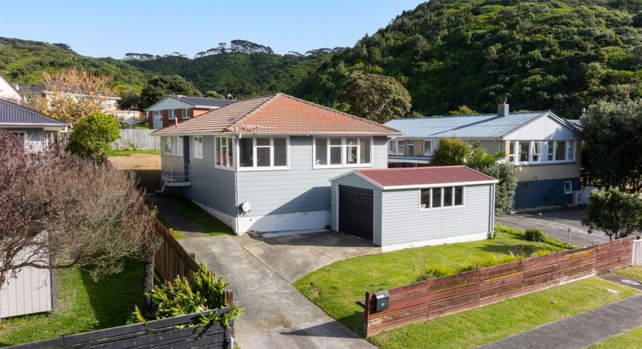  at 91 Rangituhi Crescent, Takapuwahia, Porirua, Wellington