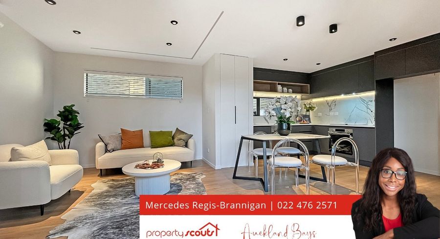  at 2/12 Manuwai Road, Torbay, North Shore City, Auckland