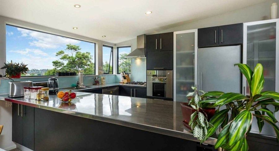  at 63B Sunset Road, Totara Vale, Auckland