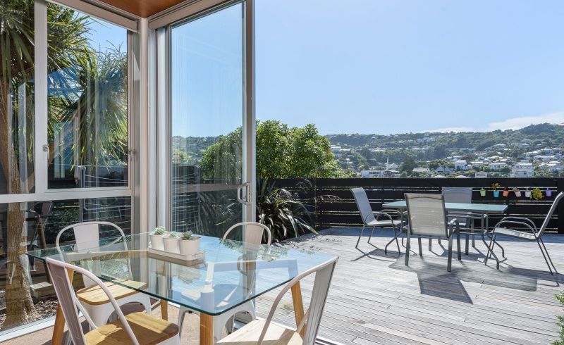  at 10/3 Severn Street, Island Bay, Wellington