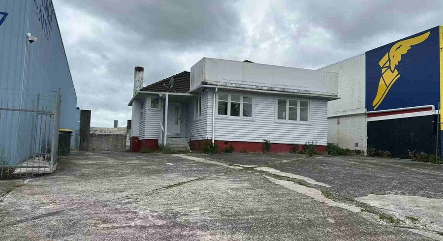  at 4091 Great North Road, Glen Eden, Waitakere City, Auckland