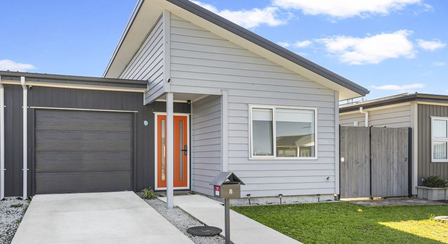  at 8 Whareatua Avenue, Takanini, Papakura, Auckland
