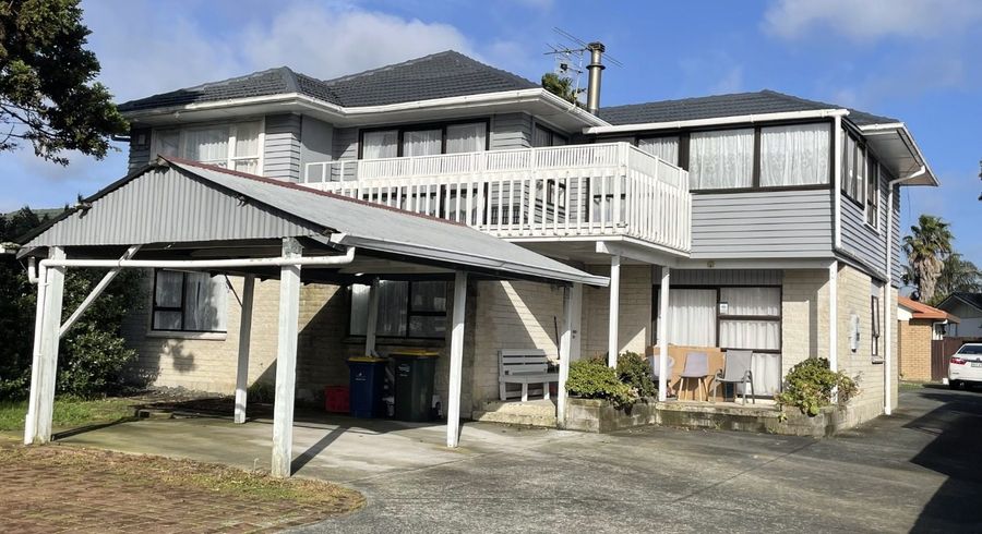  at 79 Sturges Road, Henderson, Waitakere City, Auckland