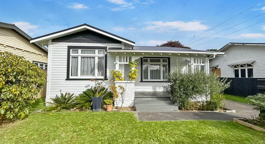  at 24 Hakeke Street, Whanganui East, Whanganui, Manawatu / Whanganui