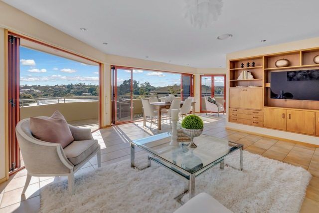  at 1/21 Sunderlands Road, Half Moon Bay, Auckland