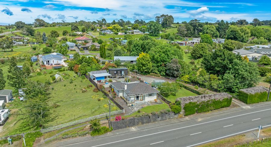  at 1061 Halcombe Road, Feilding