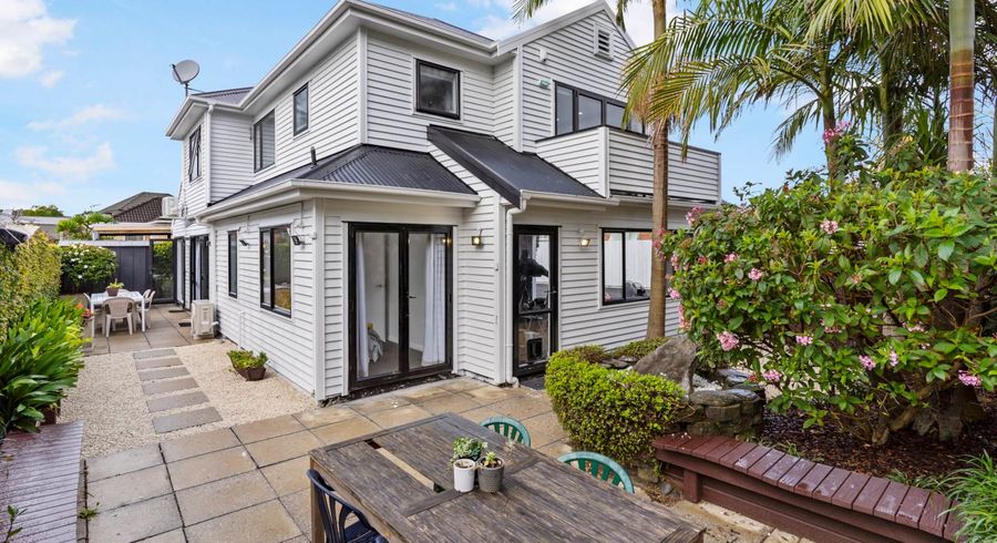  at 16 Kiwitea Street, Sandringham, Auckland