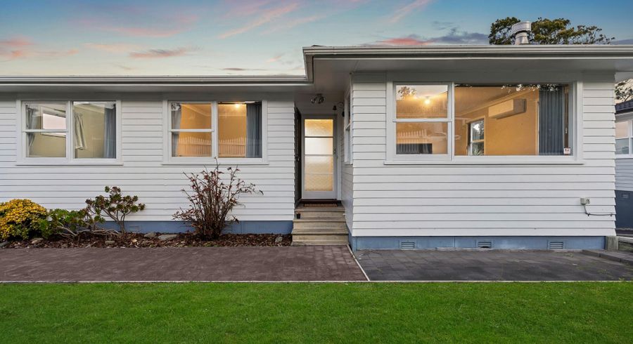  at 37 Compton Street, Hillcrest, North Shore City, Auckland