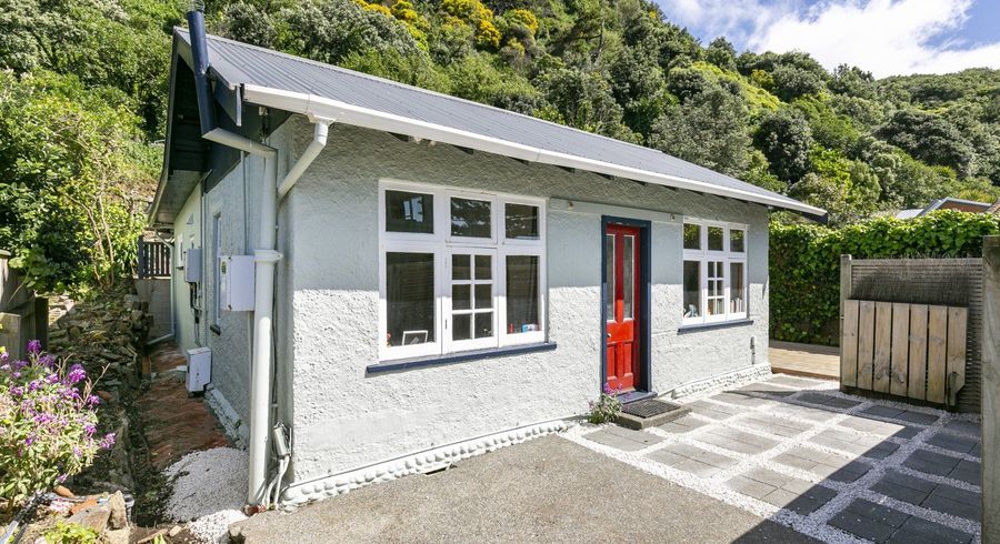  at 120A Breaker Bay Road, Breaker Bay, Wellington