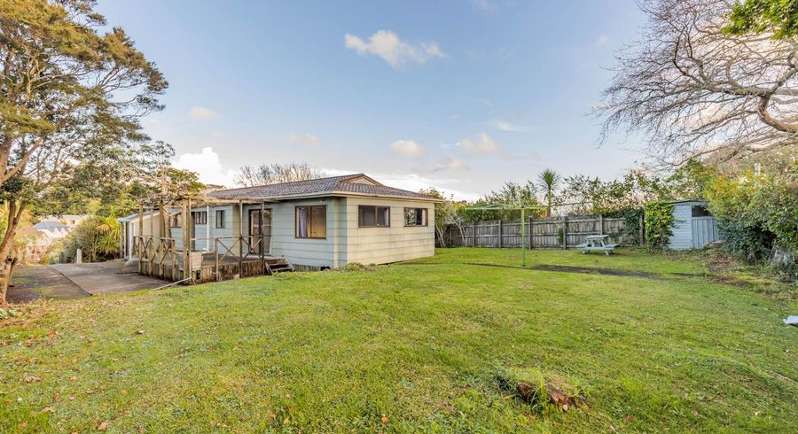  at 13 Sispara Place, Beach Haven, Auckland