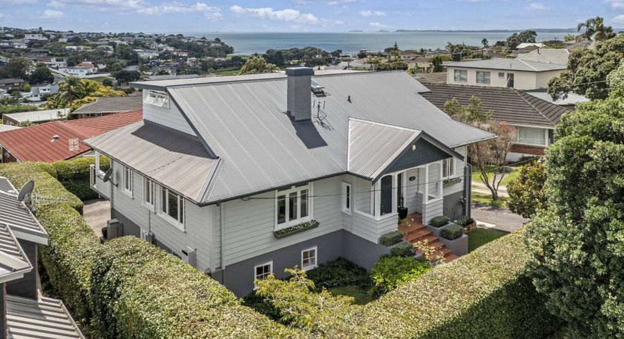  at 1/41 East Coast Road, Milford, North Shore City, Auckland