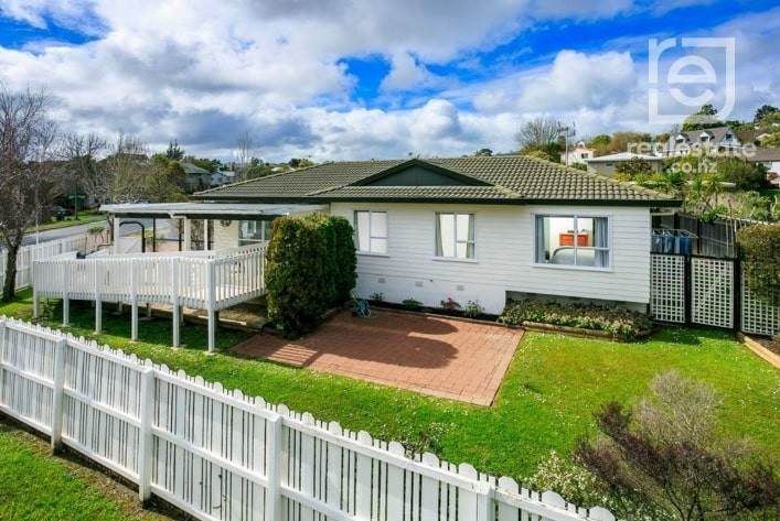  at 74 Barbados Drive, Unsworth Heights, North Shore City, Auckland