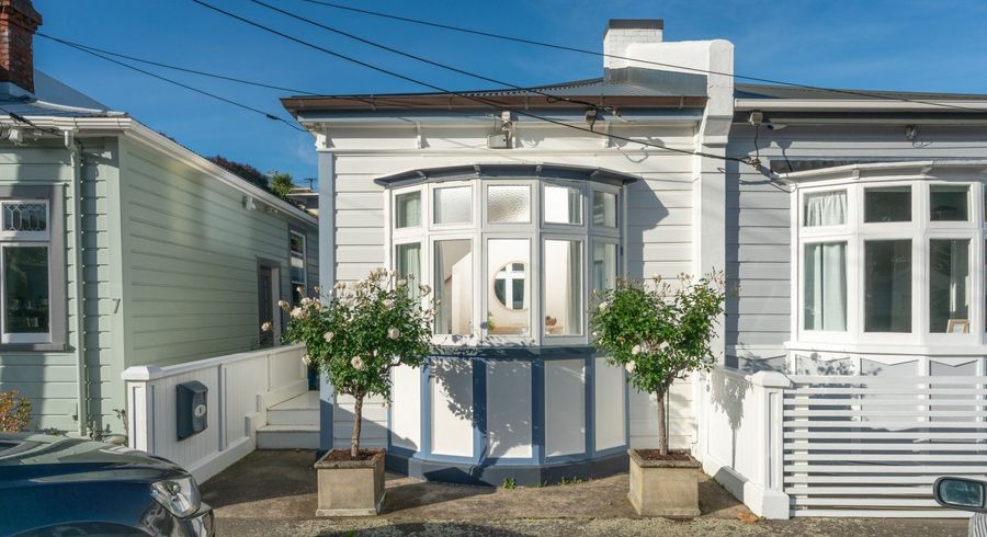  at 9 Royal Street, Berhampore, Wellington