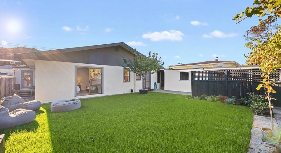  at 102 Waikawa Road, Picton