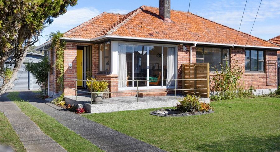  at 18 Parkinson Avenue, Owairaka, Auckland City, Auckland