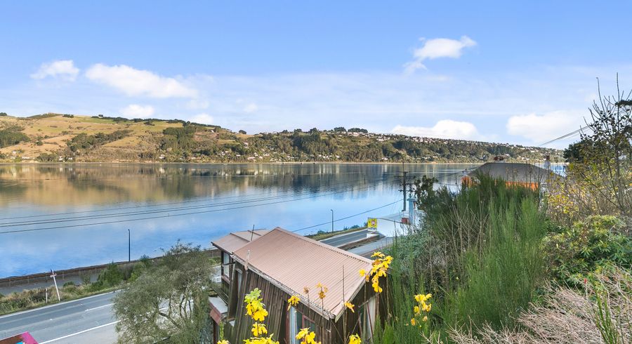  at 221 Ravensbourne Road, Ravensbourne, Dunedin