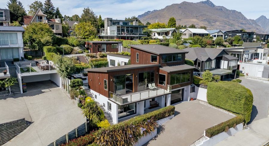  at 560 Peninsula Road, Kelvin Heights, Queenstown-Lakes, Otago