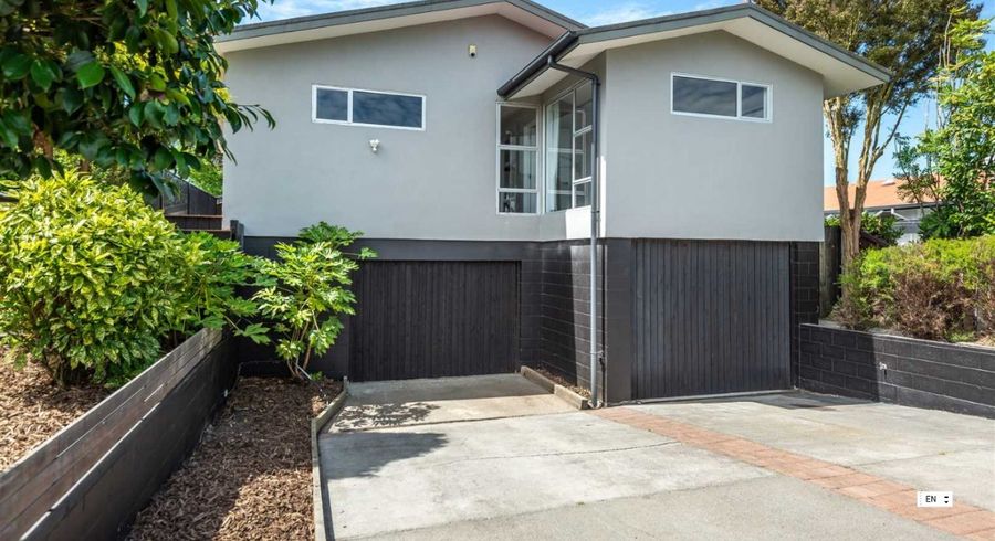  at 32 Ambleside Drive, Burnside, Christchurch City, Canterbury