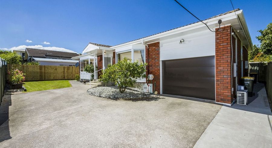  at 3B Winscombe Street, Belmont, North Shore City, Auckland
