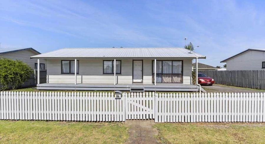  at 84 Maplesden Drive, Clendon Park, Manukau City, Auckland