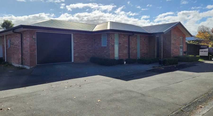  at 7 Selsey Lane, Somerfield, Christchurch