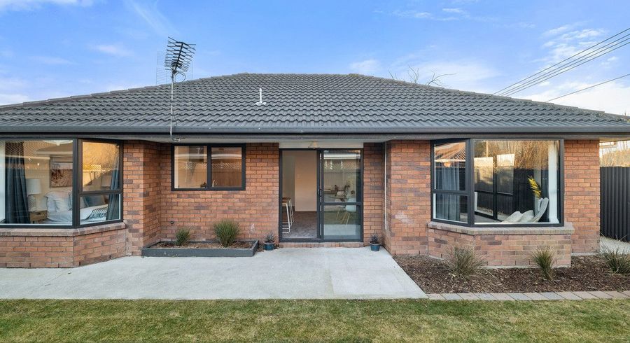  at 2/69 Tyrone Street, Belfast, Christchurch