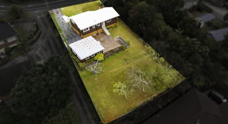  at 92 Colwill Road, Massey, Waitakere City, Auckland